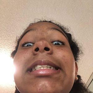 Meet your Posher, Andreia